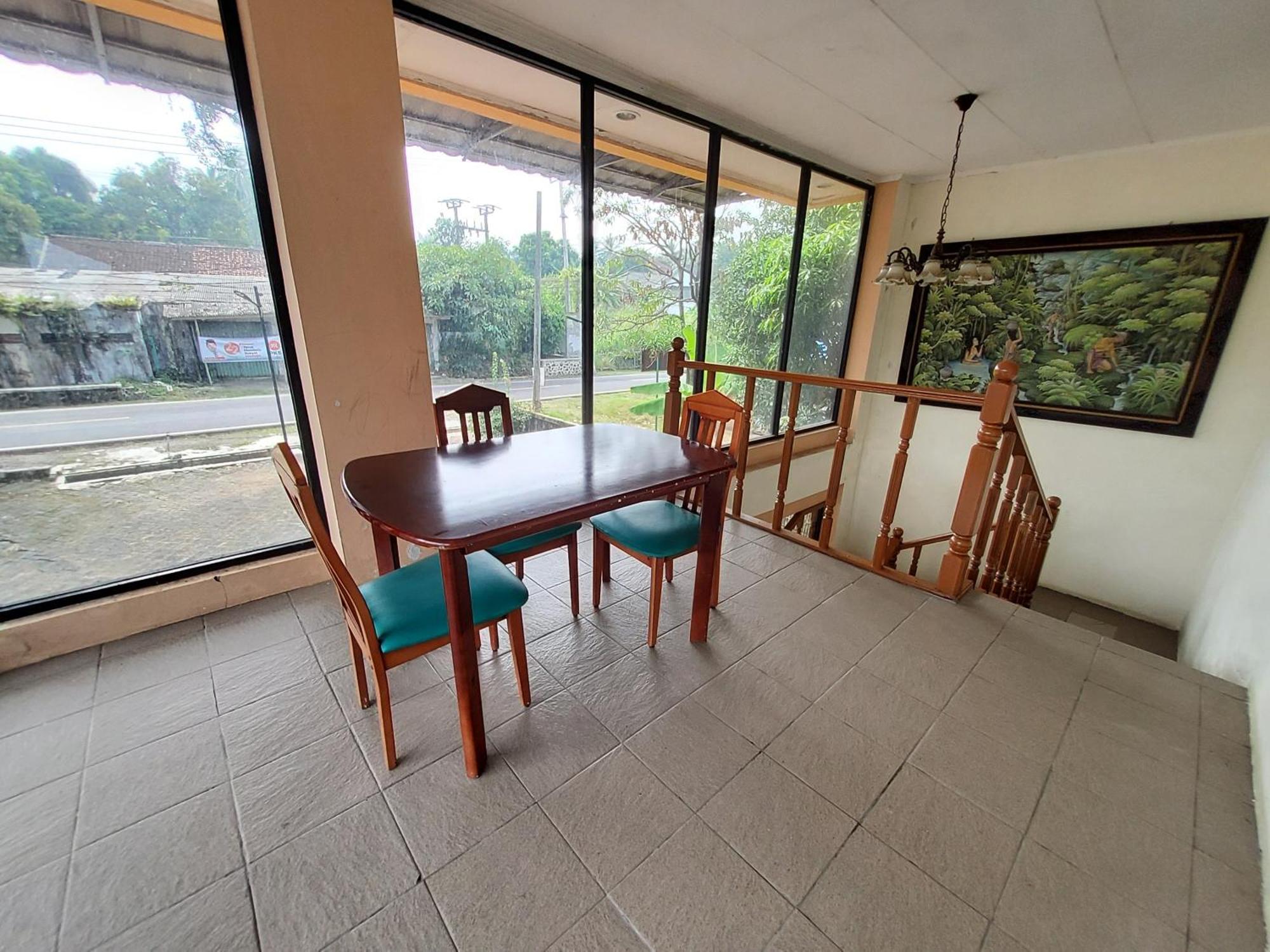 Hotel Kumala Samudra Cikakak Exterior foto